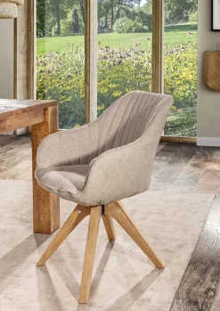 QUARTIER Armlehnenstuhl CHILL Stoffbezug beige/ Gestell Eiche