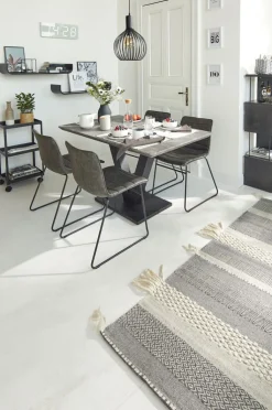 CASAVANTI Esstisch MIA 135 x 80 cm Metall/Zement-Optik