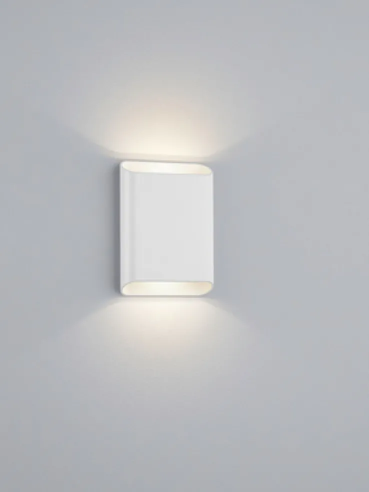 helestra Badlampe Wand TOCO Aluminium 20 x 14,5 x 4 cm matt Weiß