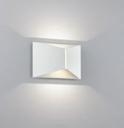 helestra Badlampe Wand VID Aluminium 12 x 18 x 7 cm matt Weiß