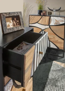 QUARTIER Kommode DAKOTA Mango massiv 110 x 50 x 42 cm gebeizt Mehrfarbig/Schwarz