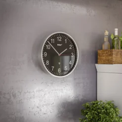 Mebus Funk-Wanduhr silberfarbig/schwarz